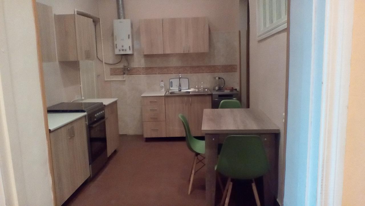 Freedom Square Flat Appartement Tbilisi Buitenkant foto
